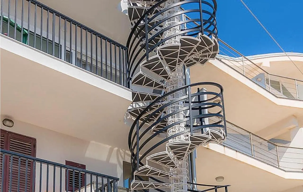 1 Bedroom Nice Apartment In Marzamemi Italy
