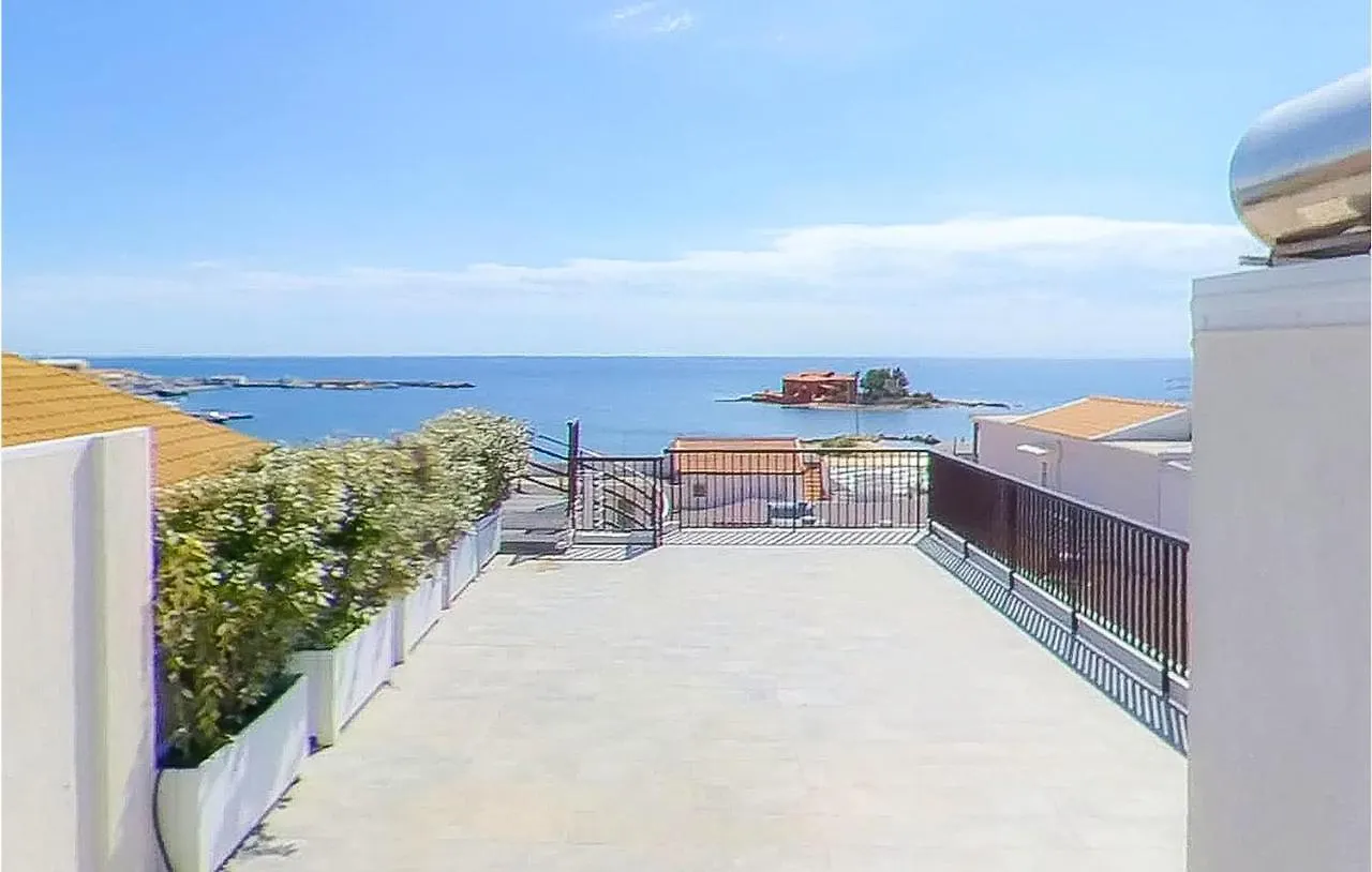 1 Bedroom Nice Apartment In Marzamemi location
